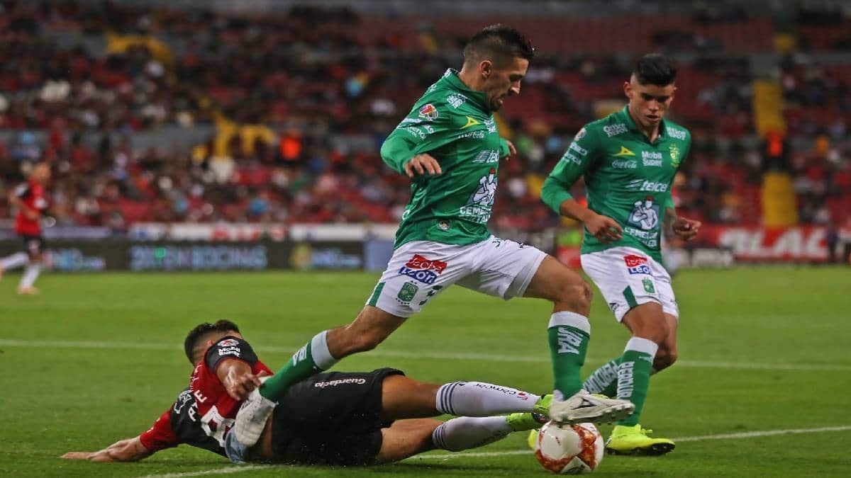 Arriola defiende honestidad de arbitraje en México