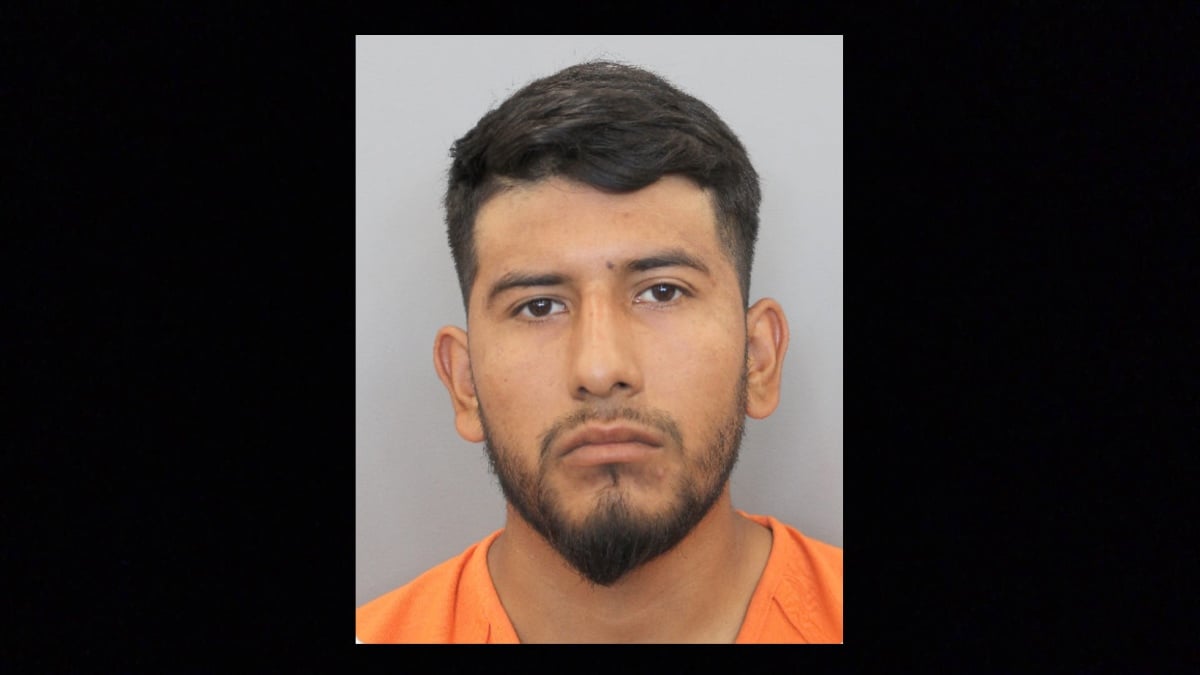 Luis Alejandro Ávalos Ávila fue detenido y acusado de un homicidio por intoxicación al causar una muerte por manejar ebrio.