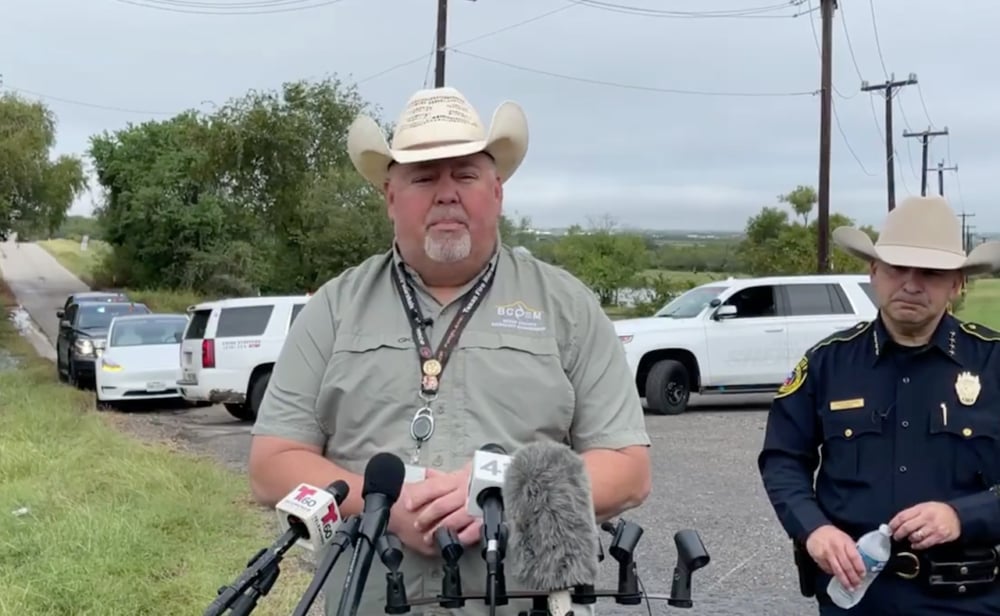 ÚLTIMA HORA: En San Antonio madre e hija son arrastradas por el agua