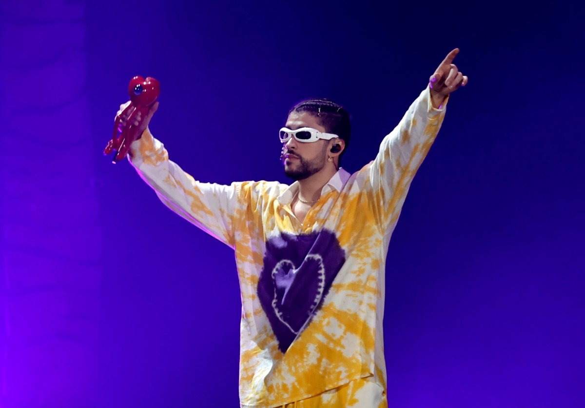 ¡Corre el pánico por Bad Bunny! Usuarios reportan cancelación de vuelos para viajar a Monterrey