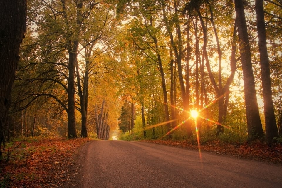 When is the autumn equinox in 2023?
