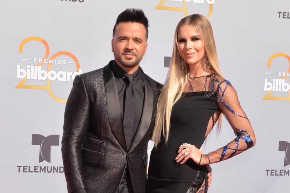 La ‘respuesta’ de la esposa de Luis Fonsi en medio de escándalo con Adamari López featured image