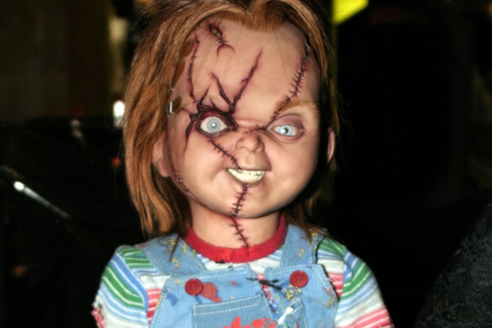 Víctimas, muñeco diabólico, arresto cómico, falta administrativa, Detienen a hombre con muñeco 'Chucky'