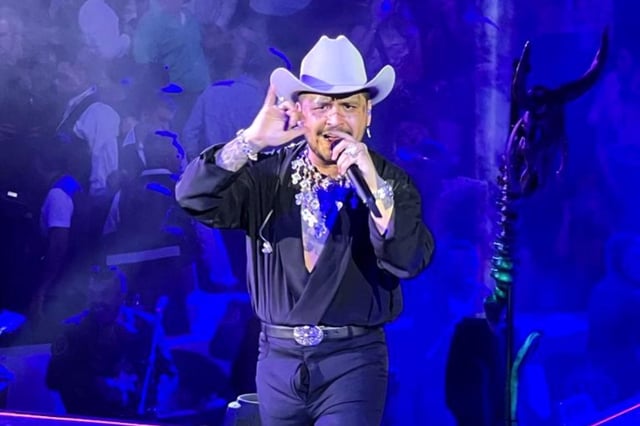 Christian Nodal muestra cambio físico de impacto