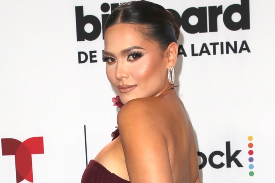 billboard, alfombra roja, latina, queen