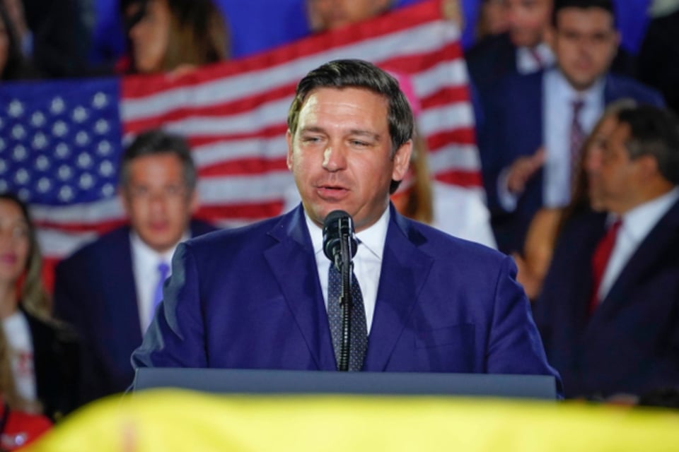 Ron DeSantis y ataques con drones: Cambio notable en sus decisiones