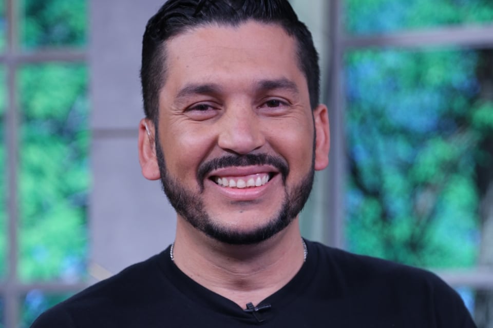 Devastated, sadness, singer, accident, death, mourning, El Flaco