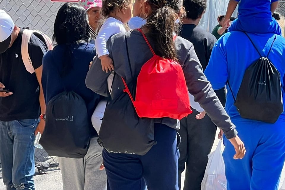 Política de no devolver a los niños a sus países de origen por razones humanitarias