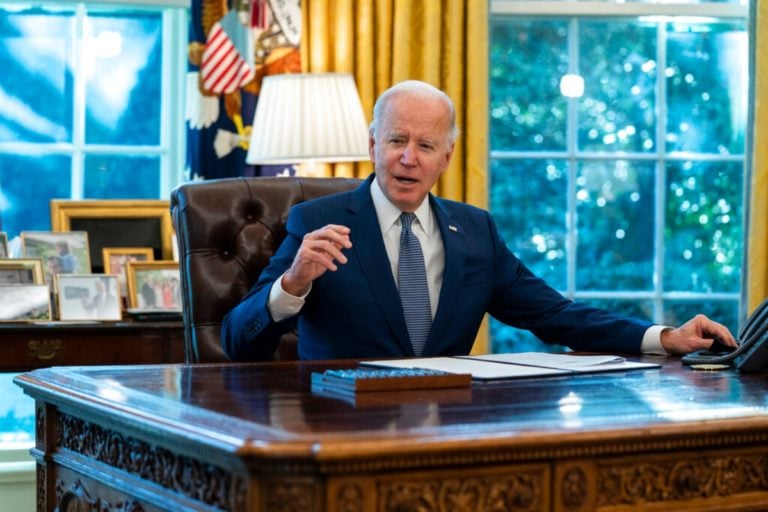 Biden dan la mejor noticia sobre préstamos estudiantiles