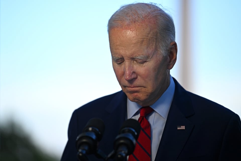 ¿Qué provocó el segundo positivo de Biden?