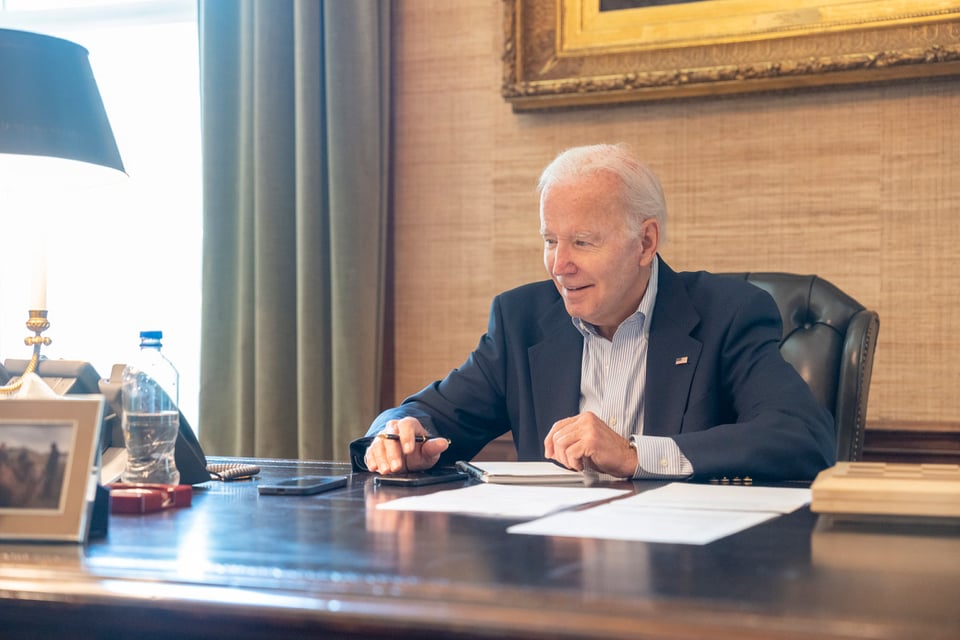 Biden rompe el silencio positivo por COVID-19