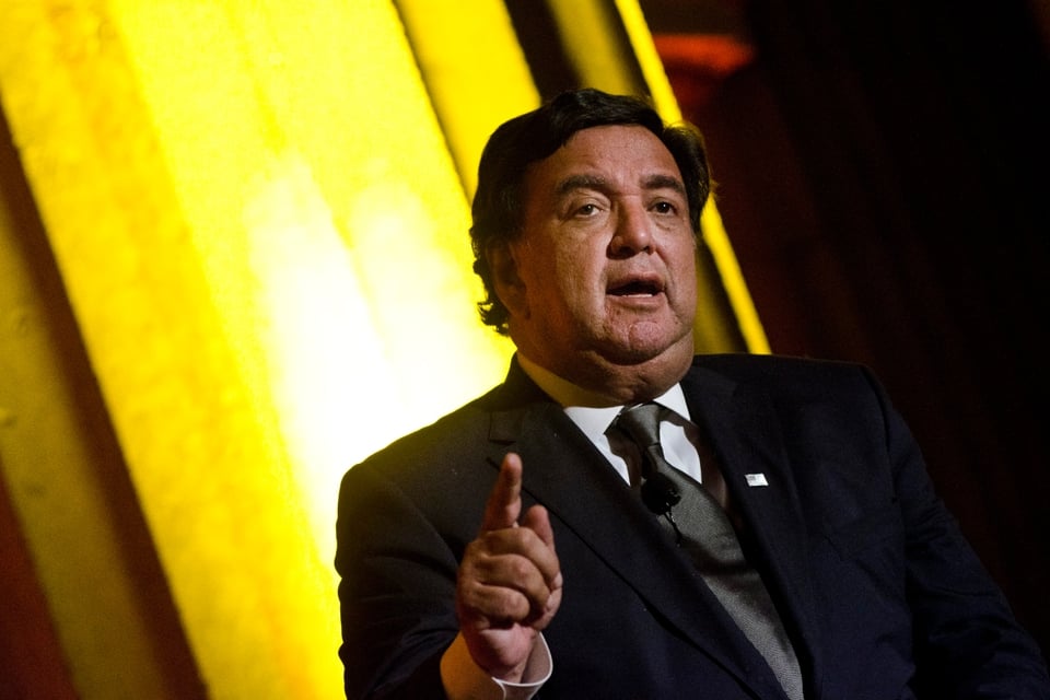 Fallece Bill Richardson, mundonow, muerte, fallecimiento, funeral