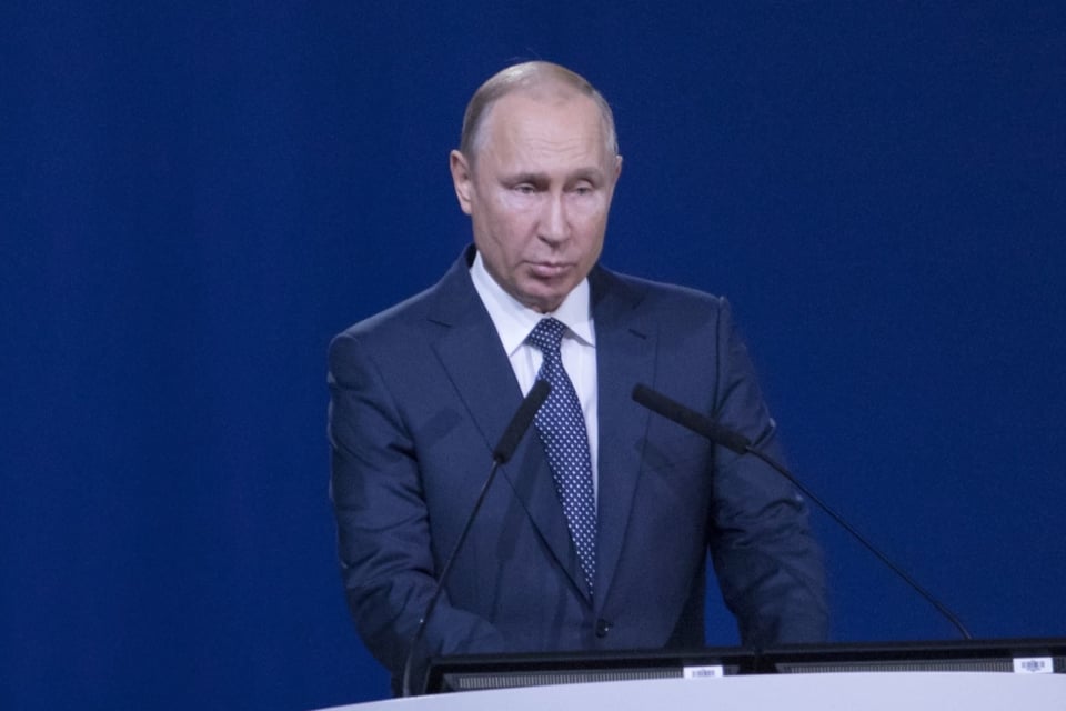 They reveal how long Vladimir Putin has left to live