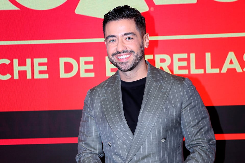 Borja Voces en los Latin Grammy 2023 muy feliz de regresar a su tierra (ENTREVISTA EXCLUSIVA)