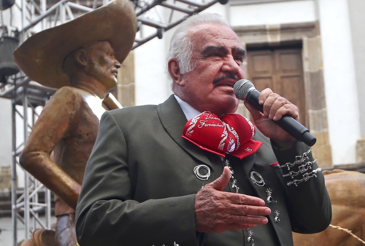 Aseguran que Vicente Fernández ‘se aparece’ en su rancho