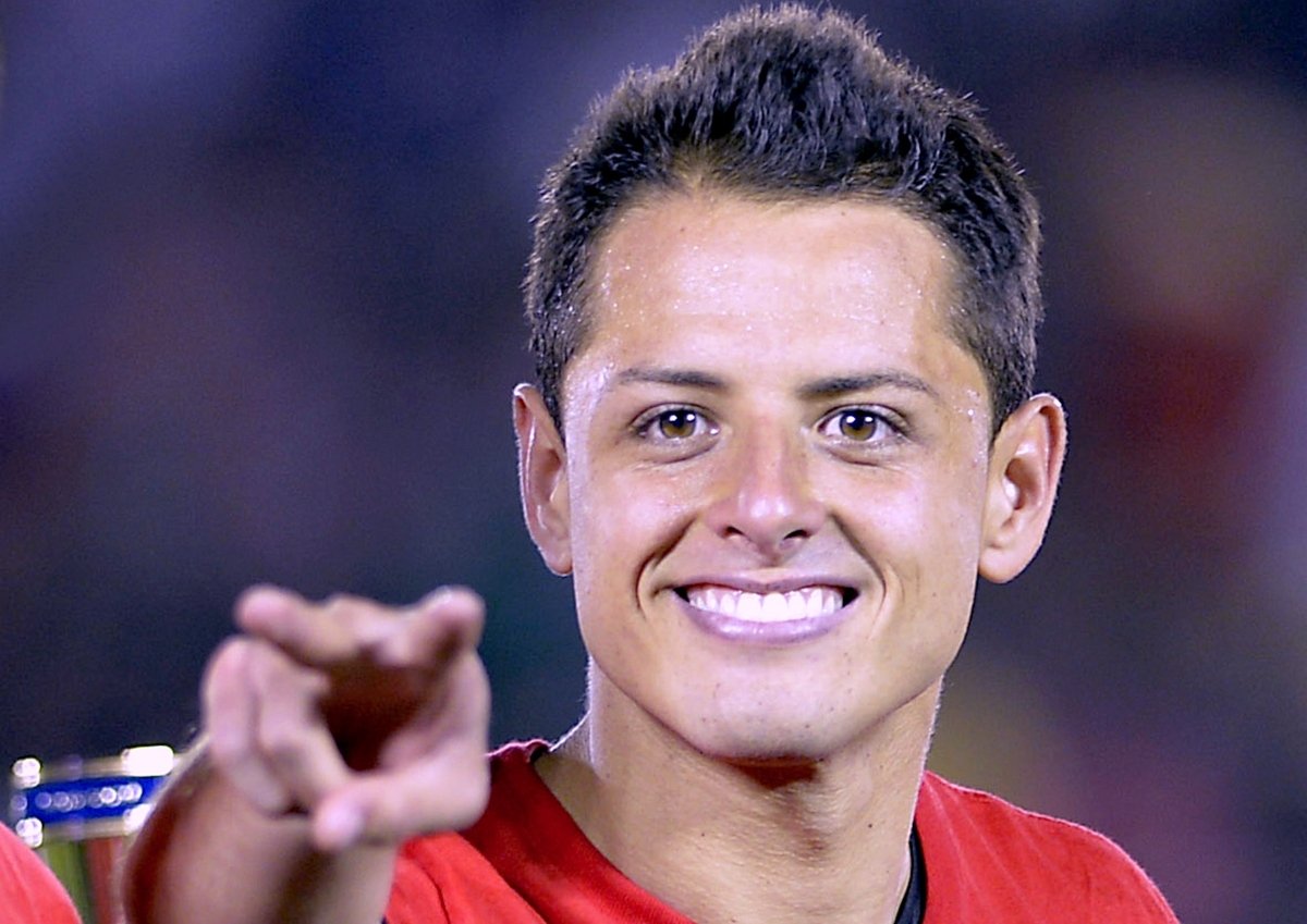 Javier ‘Chicharito’ Hernández presume a su novia y dicen que se parece a Sarah Kohan
