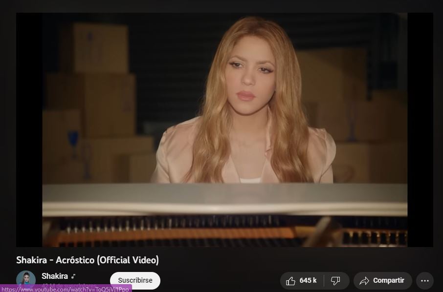Shakira canta junto a sus hijos Milán y Sasha 