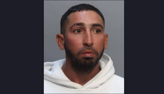 David Rivero, culpable, violación, Dolphin, abuso