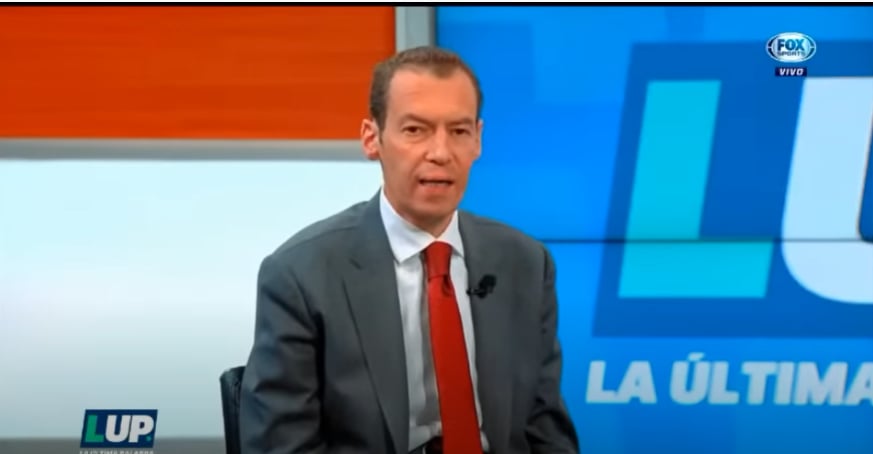 ¿La salud del periodista no mejora?