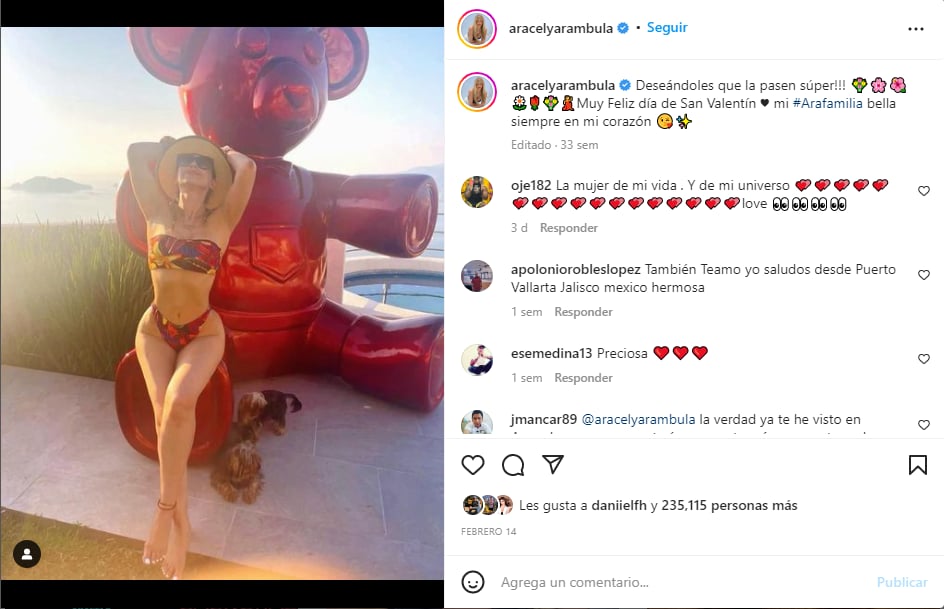 Aracely Arámbula no duda en complacer a sus seguidores