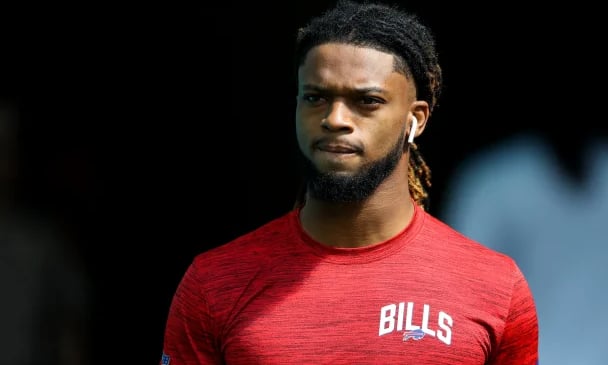 Médicos de Damar Hamlin intentan que el jugador respire sin ventilador