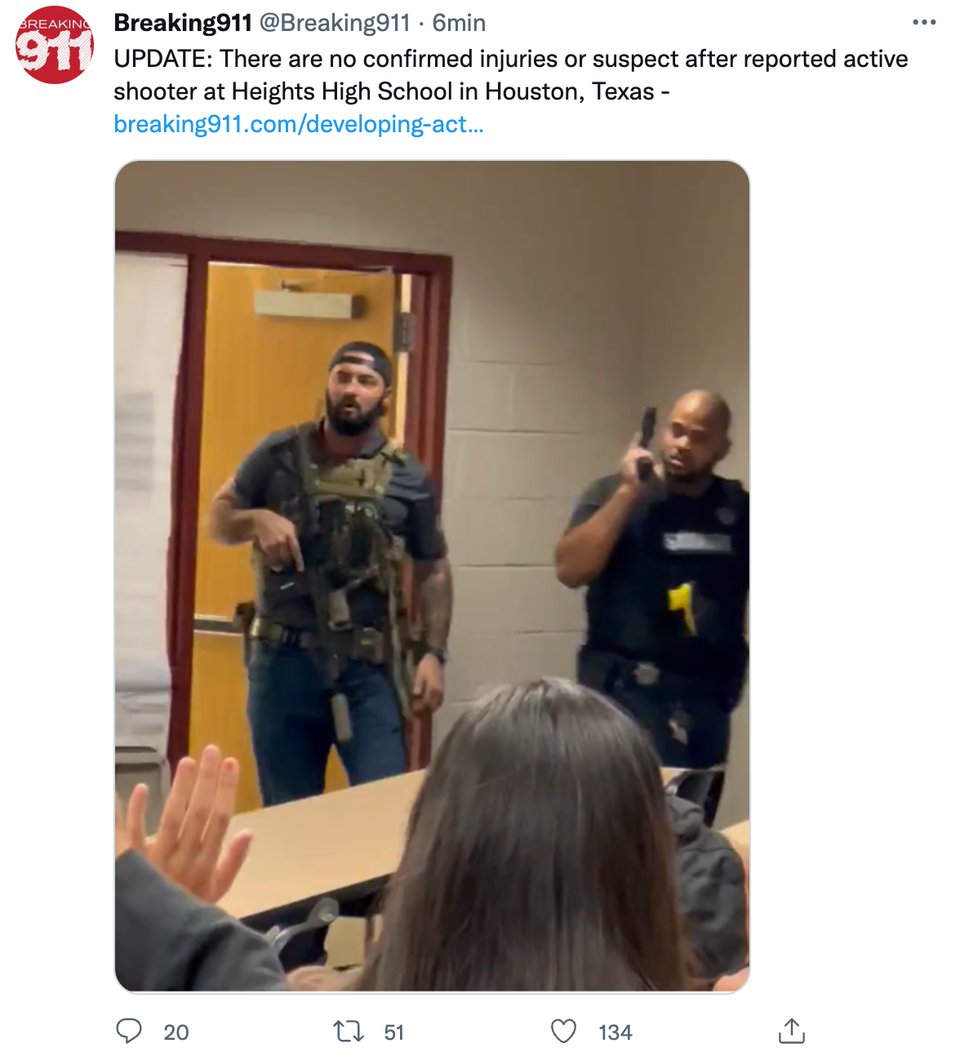 Fuerte presencia policial en Heights High School