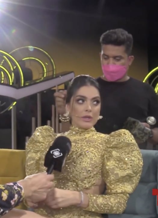 Daniella Navarro vuelve a atacar