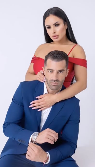 Toni Costa y su novia