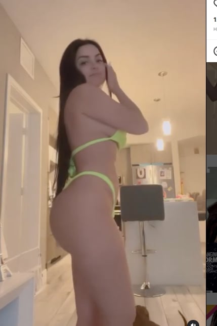 Bikini Daniella Navarro