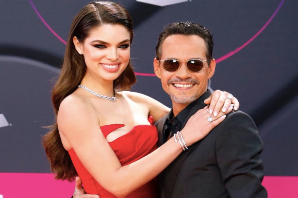 Nadia Ferreira, esposa de Marc Anthony es duramente criticada por una foto de su avanzado embarazo (FOTOS)