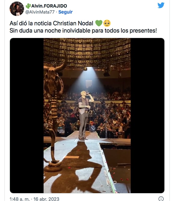 Christian Nodal y Cazzu felices