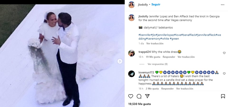How much did Jennifer Lopez's wedding dress cost?
