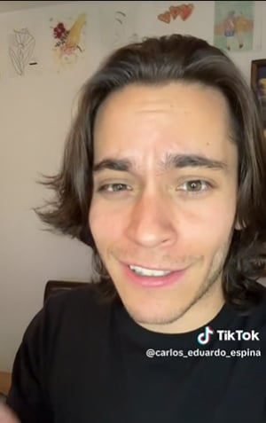 "Que vergüenza, tan rápido se te olvidaron tus raíces"