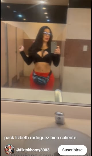 Lizbeth Rodríguez aparece con look 'intelectual' y muestra pechonalidad