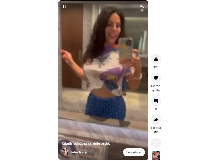 Lizbeth Rodríguez lifts her blouse in the bathroom and reveals her 'bustyness'