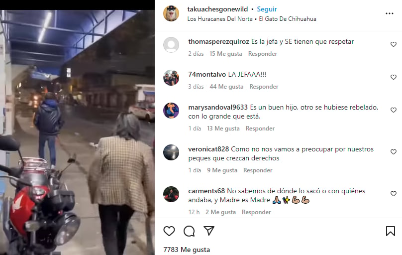El joven se mostró incapaz de resistirse a ser regañado por su madre
