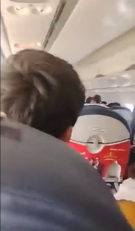 Muestran los últimos momentos de pasajeros en accidente de avión en Nepal