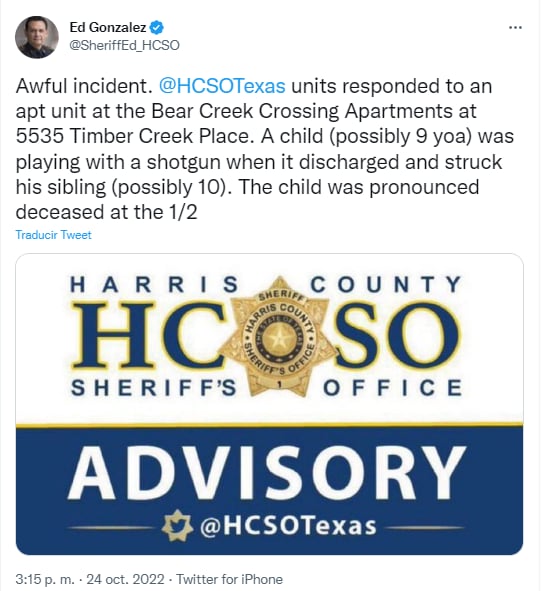 Niño hispano de 8 años jugaba con arma y terminó disparando a su hermanito en Texas