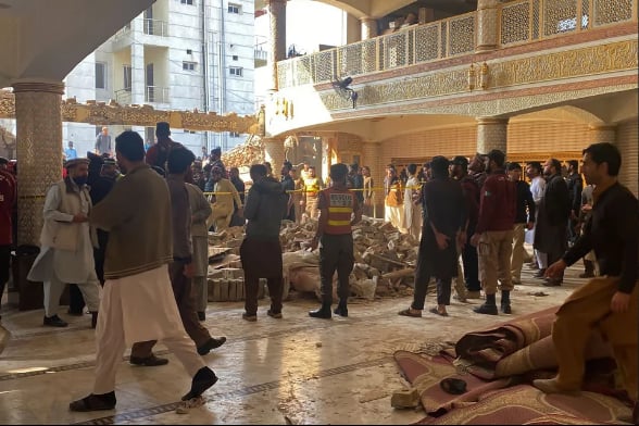 Reportan ataque mezquita Pakistán