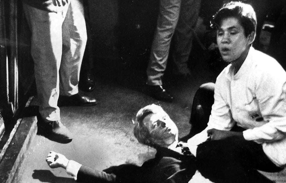 A journalist captured the last moments of the politician's life