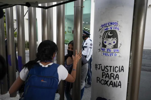 Mexicana que fue abusada y mató al hombre enfrenta seis años de prisión