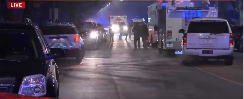 Los detectives aún se encuentran revisando el video de vigilancia