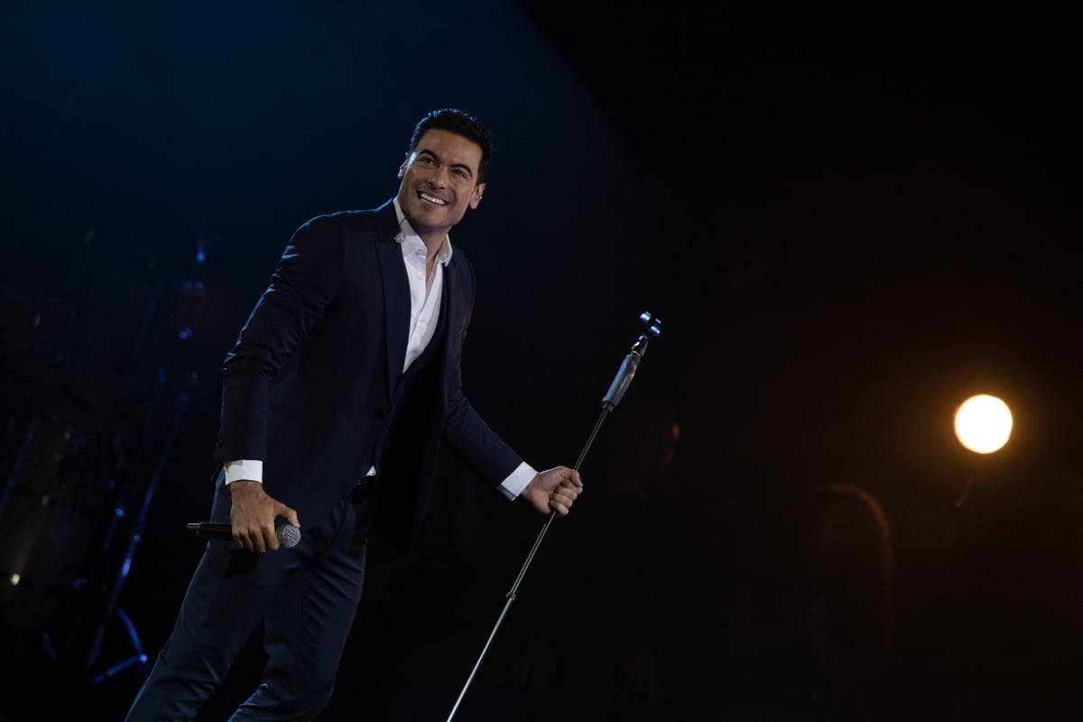 El cantante Carlos Rivera se encuentra de luto ante la muerte de Carlos Saura