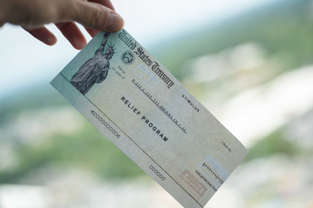 Cheque de $3,600 dólares para inmigrantes indocumentados y cómo obtenerlo