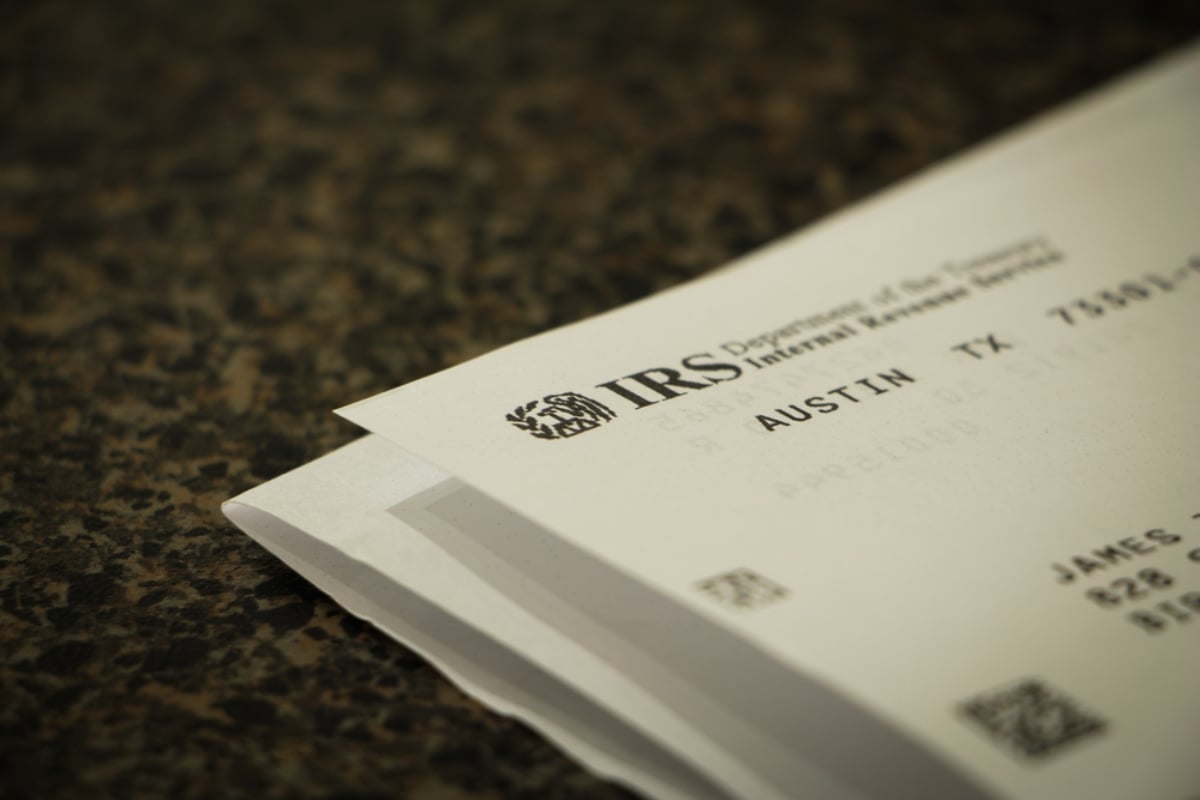 ¡MÁS AYUDA! IRS enviará cartas a millones para que reclamen cheques