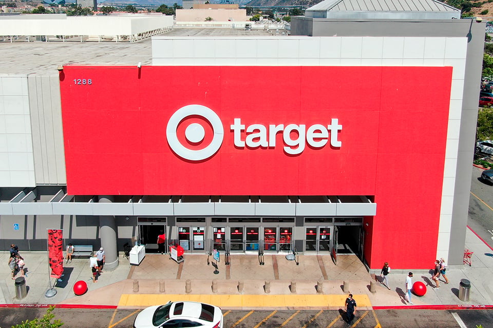 Target dejará de aceptar cheques personales a partir de la próxima semana