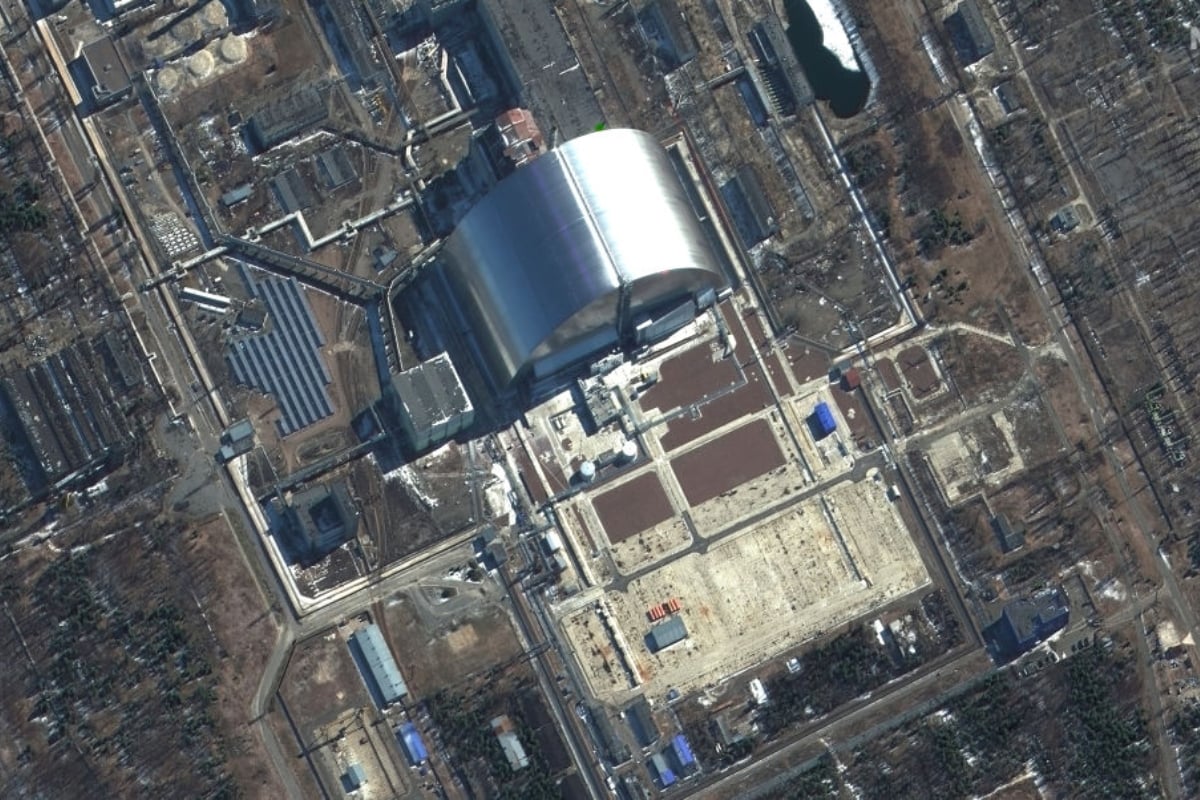 LO ÚLTIMO: Reportan 'ataque' al suministro eléctrico de Chernóbil en medio de la guerra
