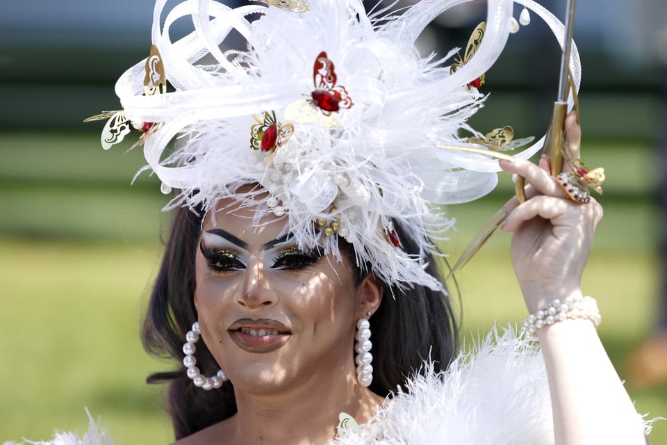 ‘RuPaul’s Drag Race UK’ contestant Cherry Valentine dies (PHOTOS)