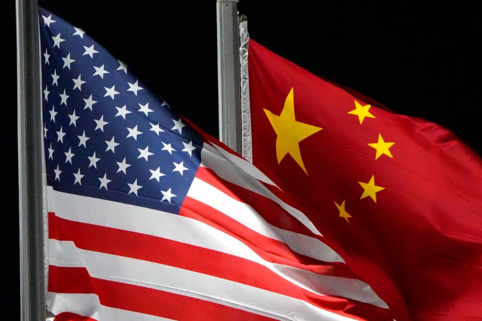 EE.UU. endurece restricciones tecnológicas contra China para frenar su desarrollo militar
