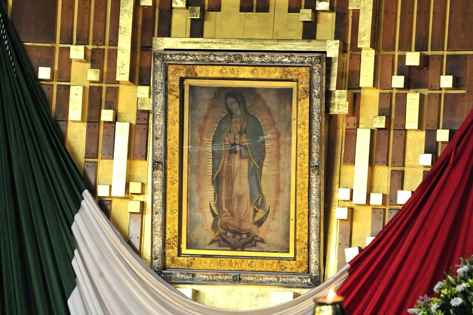 Christian Chávez top Virgin, Virgin of Guadalupe, Basilica, CDMX, MundoNOW